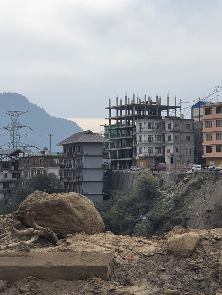 undefined, thoeg 6+ Bedroom 10000 Sq.Ft. Independent House In Thoeg Shimla 9723161