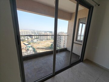 Room in 3 BHK Apartment at Vilas Javdekar Yashwin Enchante, Kharadi – for Rent