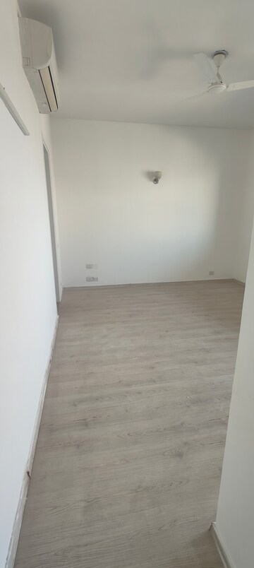 2 BHK Apartment For Rent in Ireo Skyon, Sector 60