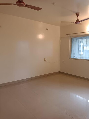 Room in 2 BHK Apartment at Colonnade Apartment, Kharadi – for Rent