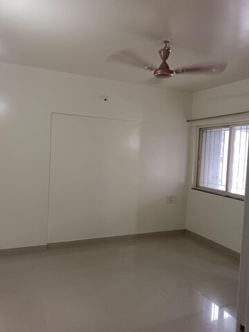 Room in 2 BHK Apartment at Colonnade Apartment, Kharadi – for Rent