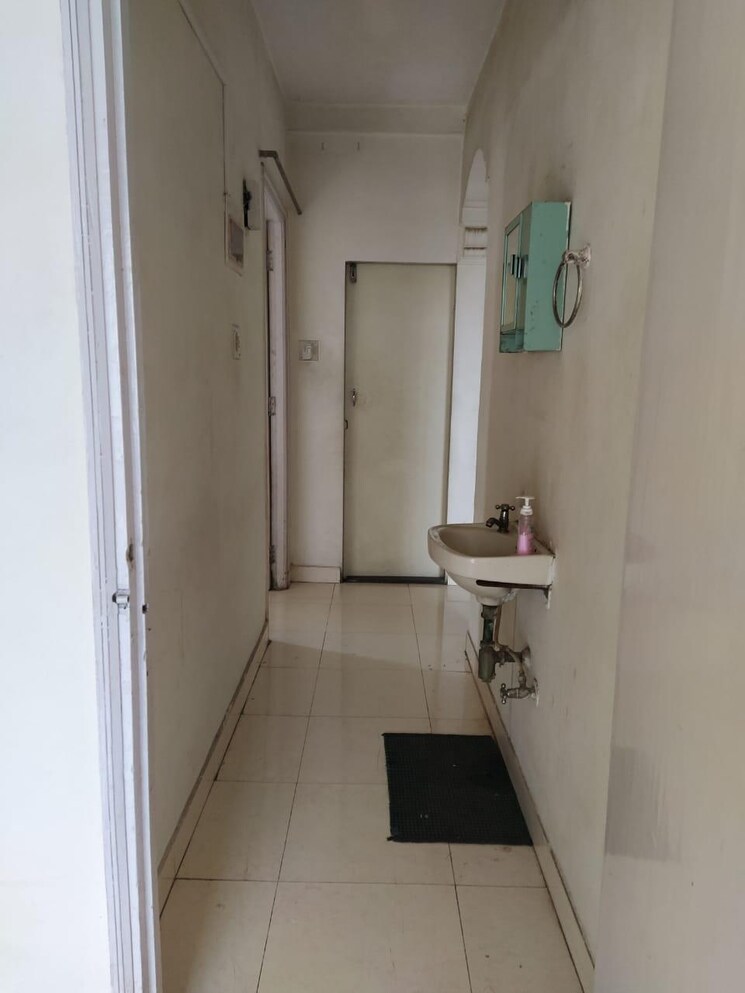 Bathroom, shiv-om-chs 2 Bedroom 930 Sq.Ft. Apartment In Chandivali Mumbai 9723277