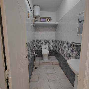 Attached Bathroom in 2 BHK Apartment at Frazer Town – for Rent