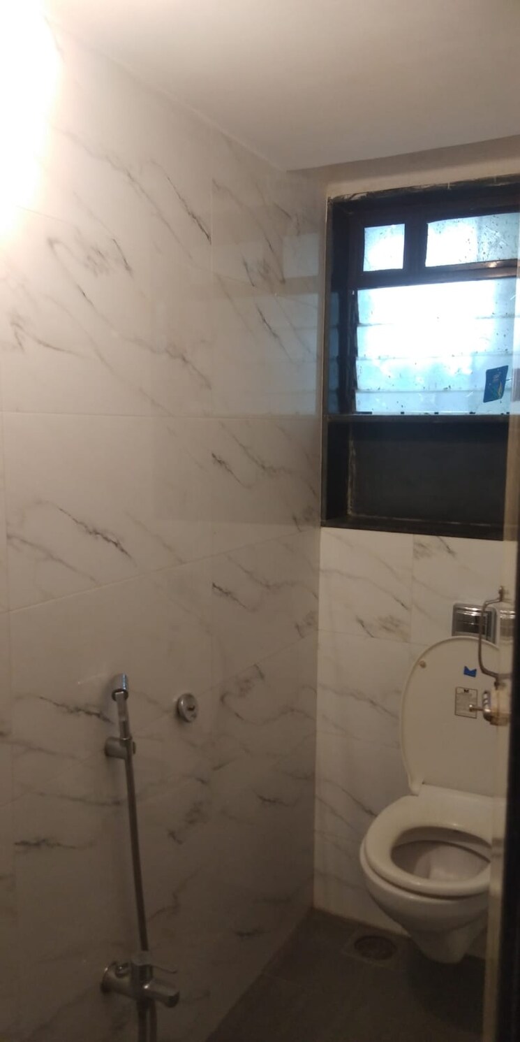 Bathroom, sai-shakti-chs-goregaon 1 Bedroom 510 Sq.Ft. Apartment In Goregaon East Mumbai 9723330