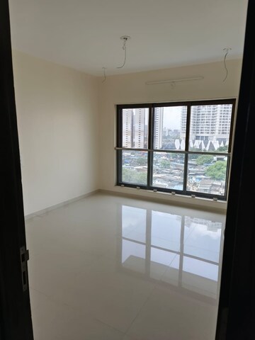 Room in 3 BHK Apartment at Jyoti Sukriti, Goregaon East – for Rent