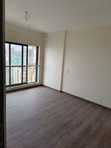 Room in 3 BHK Apartment at Jyoti Sukriti, Goregaon East – for Rent