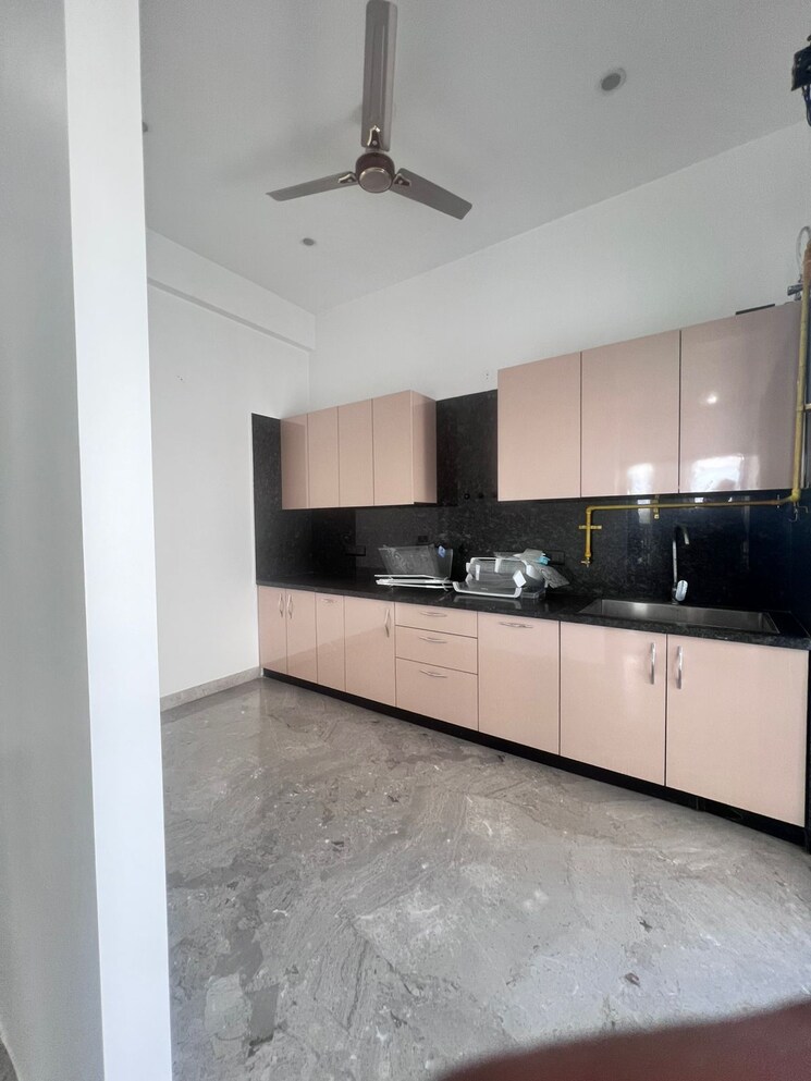 Kitchen, tulip-mall 1 Bedroom 162 Sq.Mt. Builder Floor In Sector 46 Noida 9723352