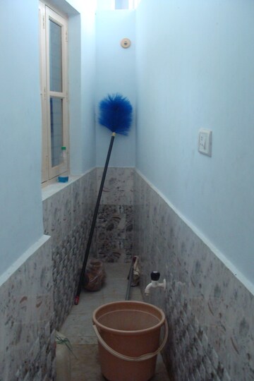 Furnished Amenities in 2 BHK Independent House at Rt Nagar – for Rent