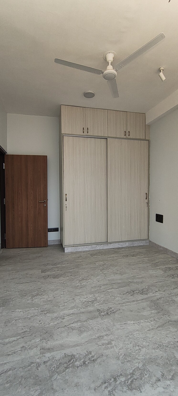 Room, emaar-mgf-emerald-hills 4 Bedroom 270 Sq.Yd. Builder Floor In Sector 65 Gurgaon 9723358