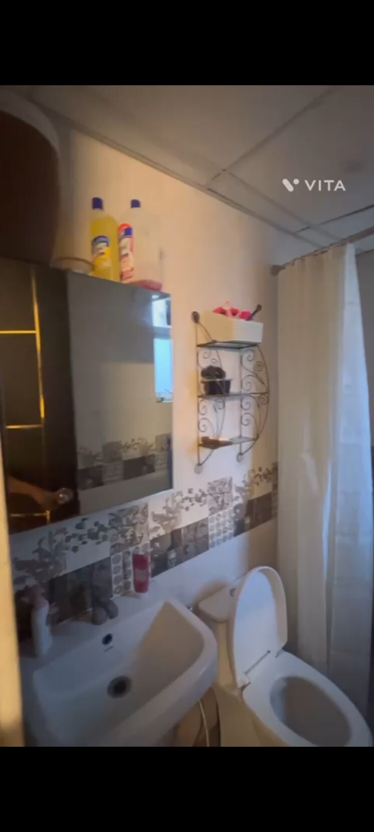 Bathroom, signature-global-park-4-and-5 3 Bedroom 1081 Sq.Ft. Apartment In Sohna Sector 36 Gurgaon 9723379