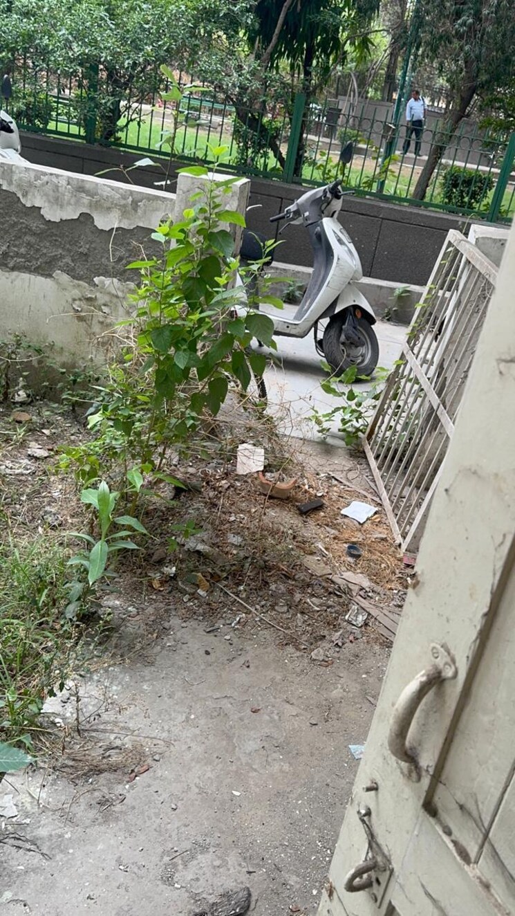 Balcony, kalkaji 2 Bedroom 1000 Sq.Ft. Apartment In Kalkaji Delhi 9723389