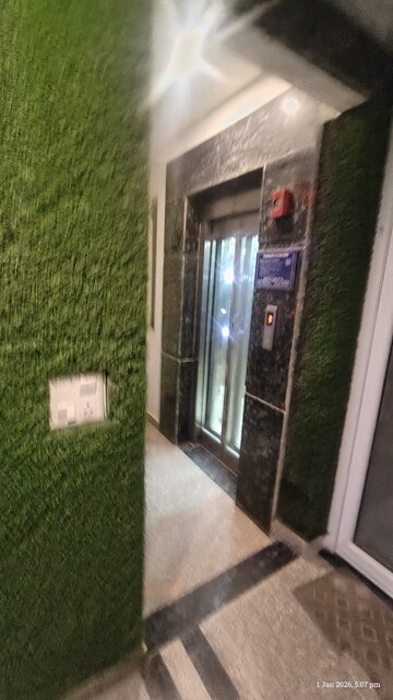 Furnished Amenities in 1 RK Builder Floor at South City 1 – for Rent