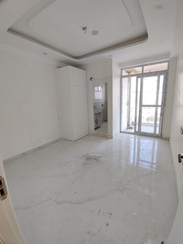 Room in 3 BHK Builder Floor at Gms Road – for Sale