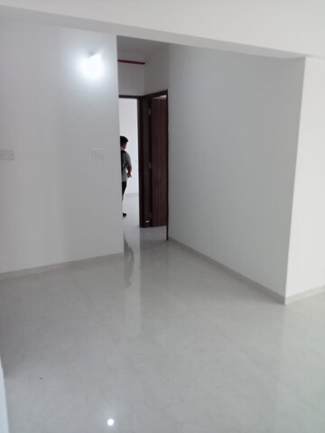 Room in 2 BHK Apartment at Goel Ganga Serio, Kharadi – for Rent