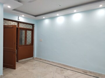 Room in 2 BHK Apartment at Khirki Extension – for Rent