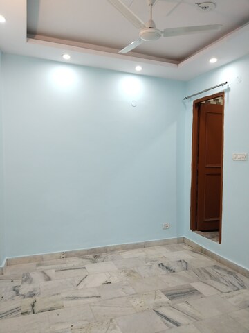 Room in 2 BHK Apartment at Khirki Extension – for Rent