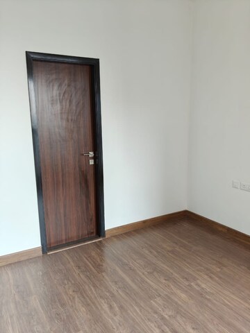 Room in 1.5 BHK Apartment at Piramal Revanta, Mulund West – for Sale