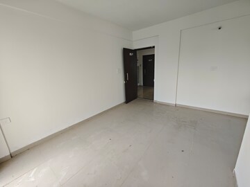 Room in 1 BHK Apartment at Peninsula Address One, Gahunje – for Rent