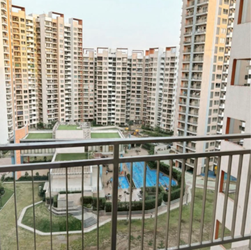 2 BHK Apartment – Exterior View View at Shapoorji Pallonji Joyville Phase 3, Sector 102 - for Rent