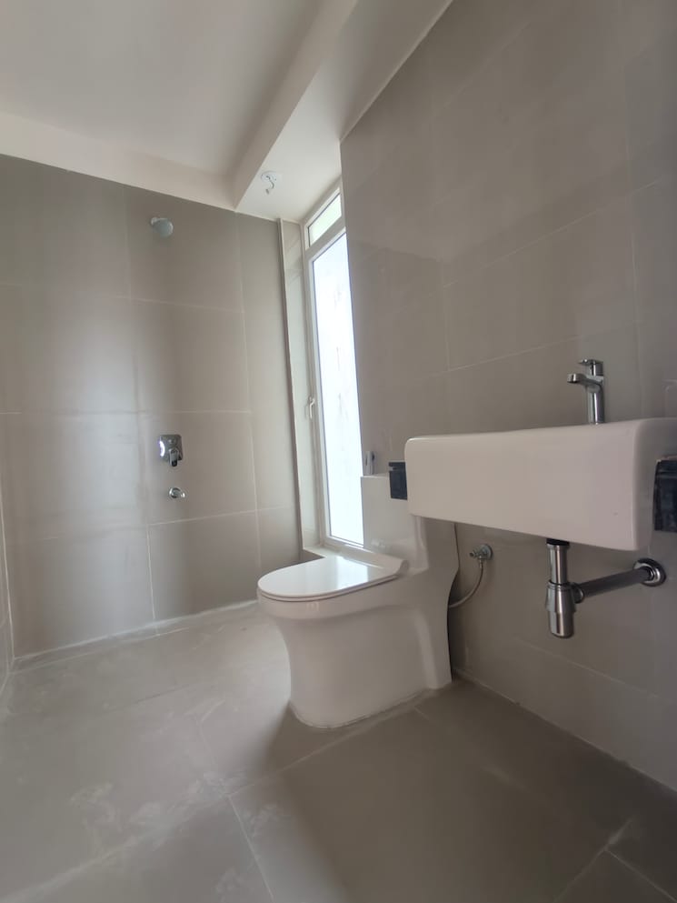 Bathroom, indiabulls-one-indiabulls 3.5 Bedroom 1240 Sq.Ft. Apartment In Pokhran Road No Two Thane 9723535