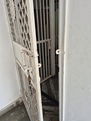 1 RK Builder Floor For Rent in Mayur Vihar