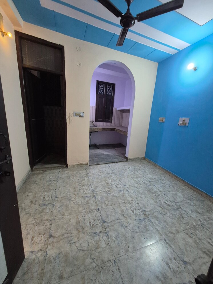 undefined, mayur vihar 1.5 Bedroom 400 Sq.Ft. Builder Floor In Mayur Vihar Delhi 9723556