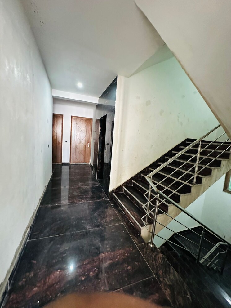 Cover Image, saket 3 Bedroom 1200 Sq.Ft. Builder Floor In Saket Delhi 9723558