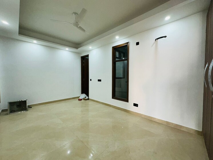 Room, saket 3 Bedroom 1200 Sq.Ft. Builder Floor In Saket Delhi 9723558