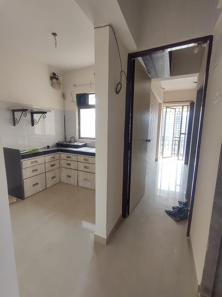 Room, horizon-height 1 Bedroom 450 Sq.Ft. Apartment In Kasarvadavali Thane 9723625