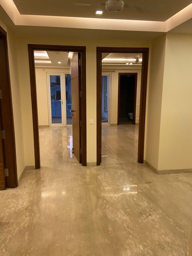 Room, greater kailash i 4 Bedroom 2700 Sq.Ft. Apartment In Greater Kailash I Delhi 9723635