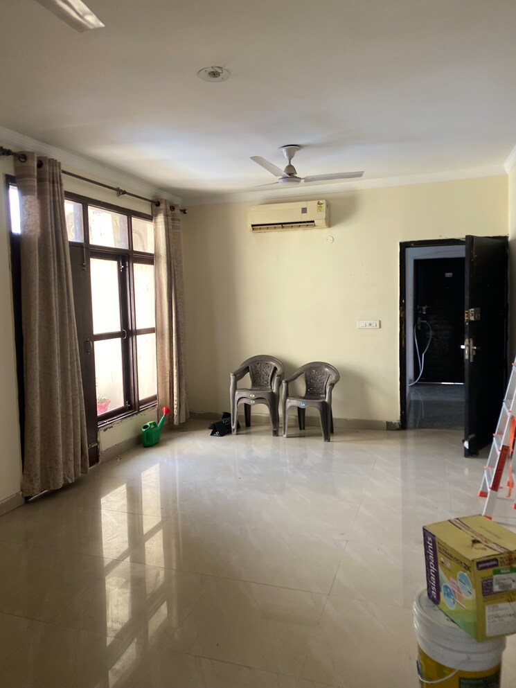 Living Room, maya-garden-city 2 Bedroom 1078 Sq.Ft. Apartment In Lohgarh Zirakpur 9723644
