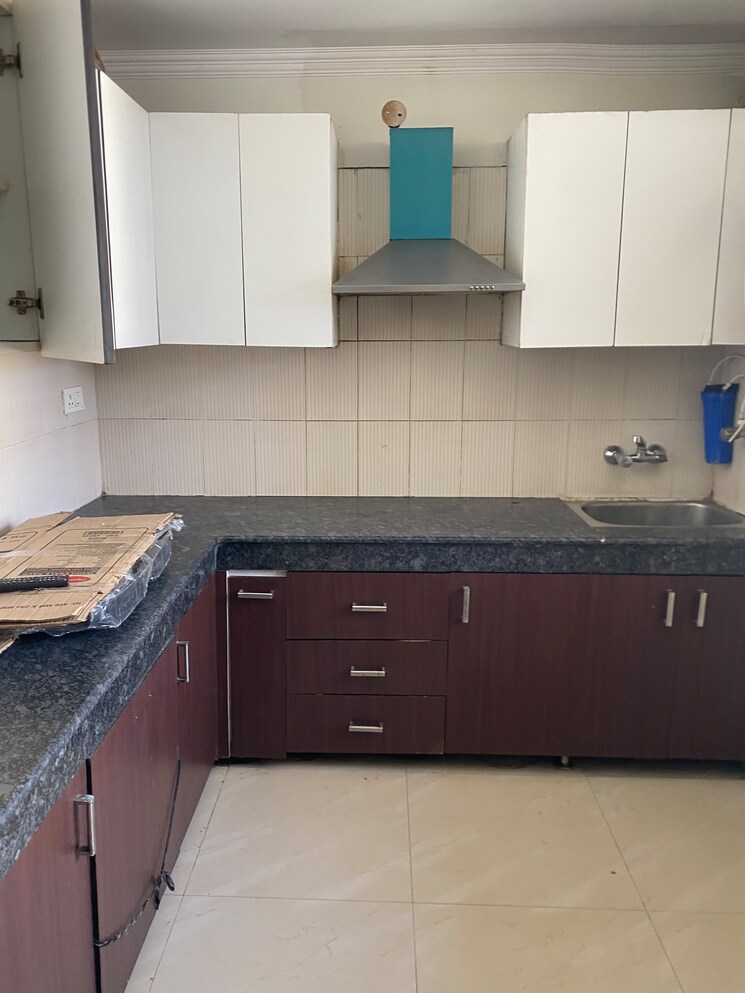 Kitchen, maya-garden-city 2 Bedroom 1078 Sq.Ft. Apartment In Lohgarh Zirakpur 9723644