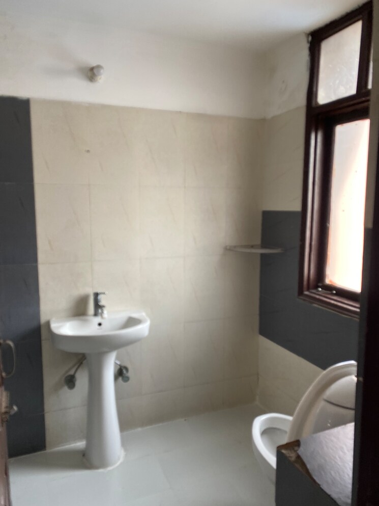 Kitchen, maya-garden-city 2 Bedroom 1078 Sq.Ft. Apartment In Lohgarh Zirakpur 9723644