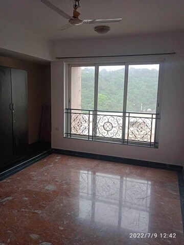 Room in 3 BHK Apartment at Hiranandani Gardens Octavius, Powai – for Sale