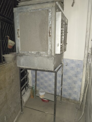 Bathroom in 2 BHK Apartment at Khirki Extension – for Rent