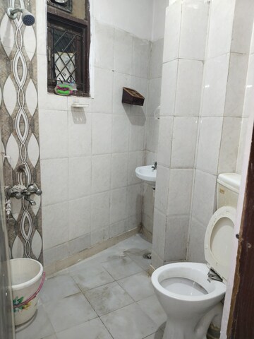 Bathroom in 2 BHK Apartment at Khirki Extension – for Rent