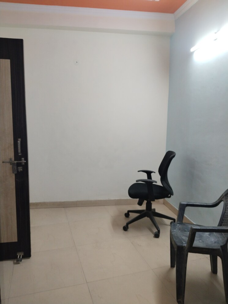 Gym, khirki extension 2 Bedroom 800 Sq.Ft. Apartment In Khirki Extension Delhi 9723652