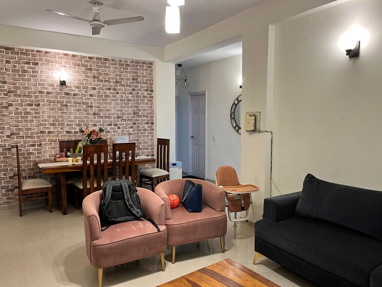 Living Room, emaar-mgf-emerald-hills 3.5 Bedroom 1600 Sq.Ft. Apartment In Sector 65 Gurgaon 9723669