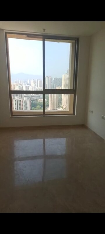 Room in 1 BHK Apartment at Hiranandani Estate Solitaire C, Ghodbunder Road – for Rent