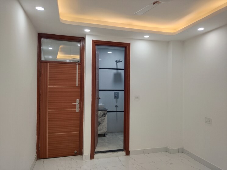 Room, panchsheel vihar 4 Bedroom 1350 Sq.Ft. Apartment In Panchsheel Vihar Delhi 9723687