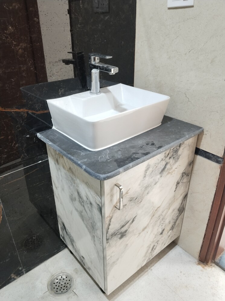 Bathroom, panchsheel vihar 4 Bedroom 1350 Sq.Ft. Apartment In Panchsheel Vihar Delhi 9723687