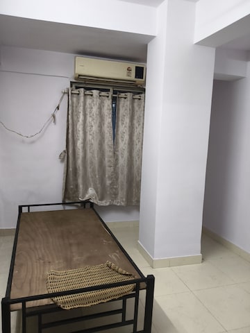 Living Room in 1 BHK Apartment at Vile Parle West – for Rent