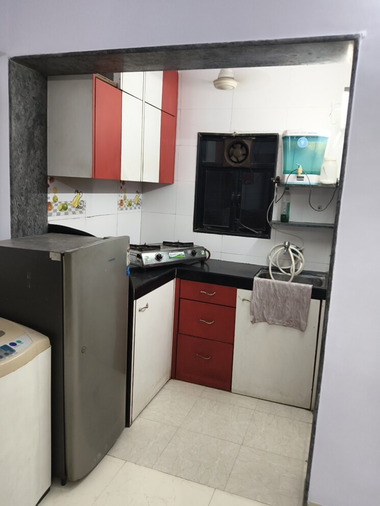 Kitchen, vile parle west 1 Bedroom 420 Sq.Ft. Apartment In Vile Parle West Mumbai 9723702