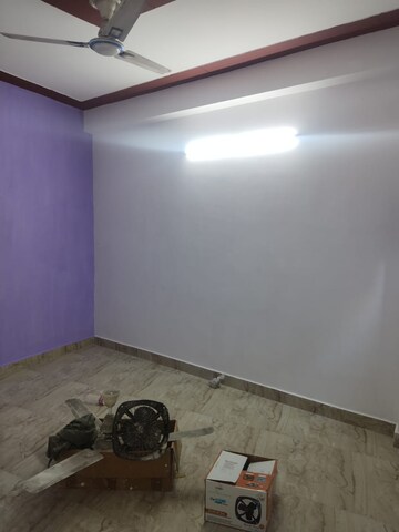 Room in 1 BHK Builder Floor at Panchsheel Vihar – for Rent