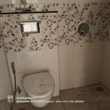 Bathroom in 2.5 BHK Apartment at MI Regal Court, Gomti Nagar – for Sale