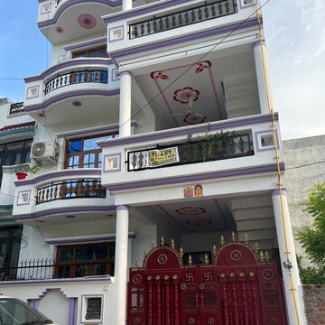  Pg For Rent in Gomti Nagar