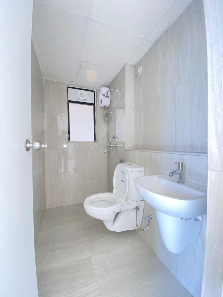 Bathroom, runwal-gardens-phase-3 1 Bedroom 470 Sq.Ft. Apartment In Dombivli East Thane 9723788