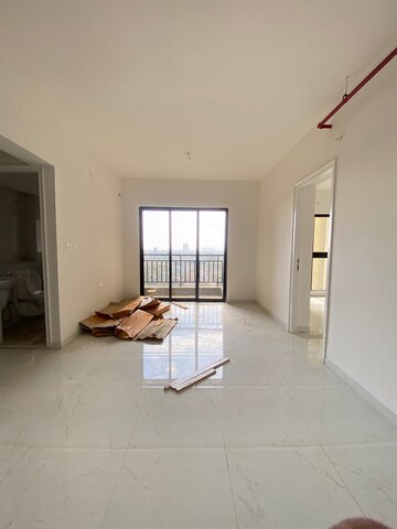 Room in 1 BHK Apartment at Runwal Gardens Phase 3, Dombivli East – for Rent