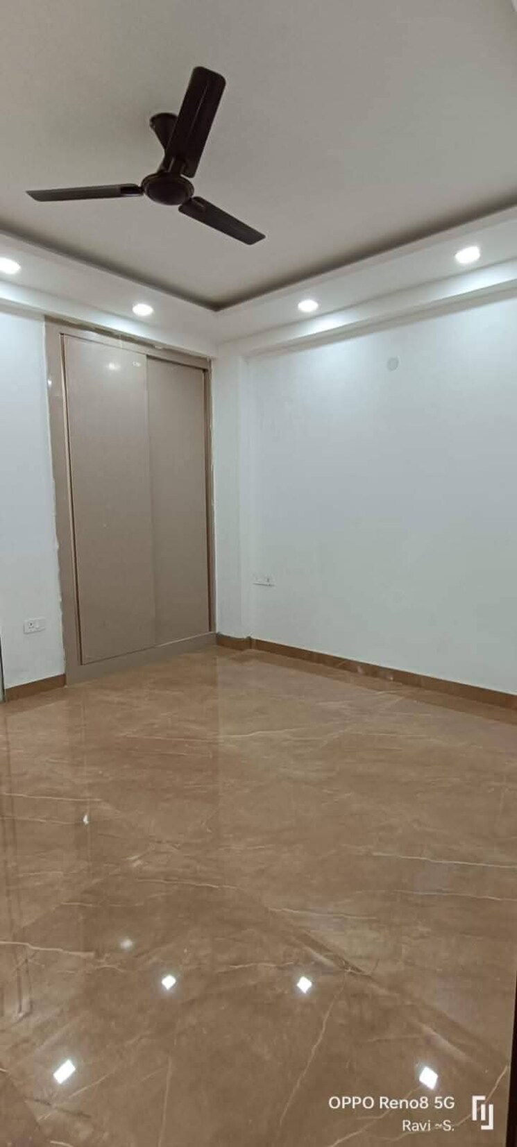 Room, ansal-plaza-sector-23 3 Bedroom 263 Sq.Yd. Builder Floor In Sector 23 Gurgaon 9723807