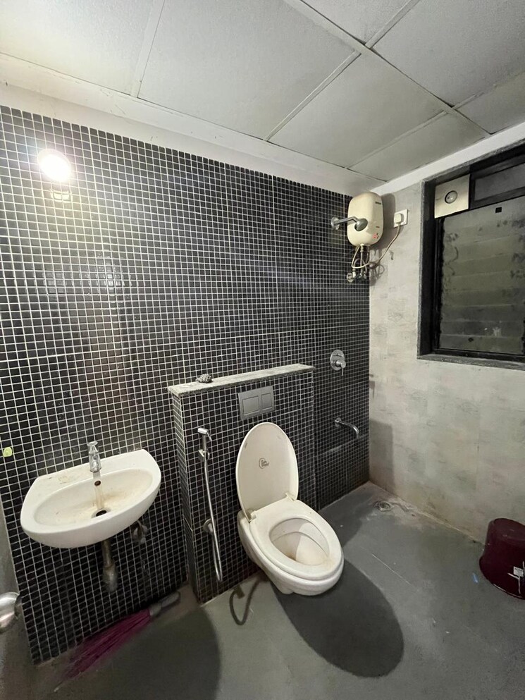 Bathroom, lodha-palava-downtown 2 Bedroom 734 Sq.Ft. Apartment In Dombivli East Thane 9723822